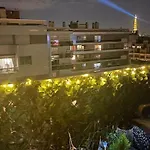 Nice Loft With Romantic View Over The Eiffel Tower