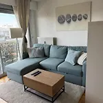 Nice Loft With Romantic View Over The Eiffel Tower