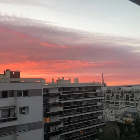 Loft With Romantic View Over The Eiffel Tower * Parigi